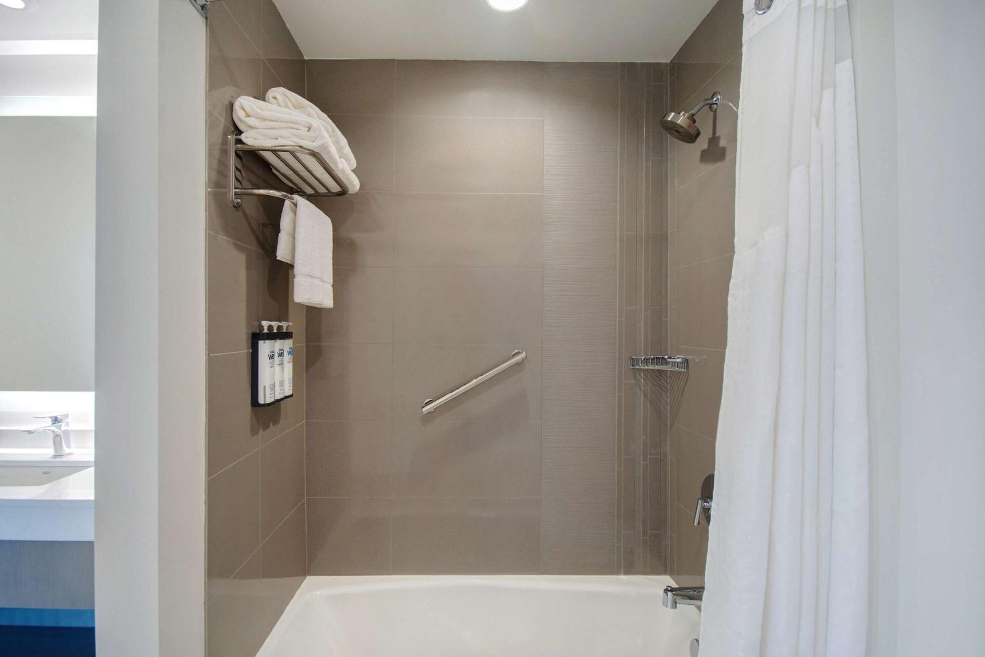 Hyatt House Mall Of America Msp Airport Блумингтън Екстериор снимка